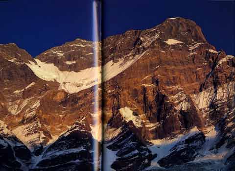 
Dhaulagiri West Face Puchar Wall - Nepal Himalaya by Shiro Shirahata book
